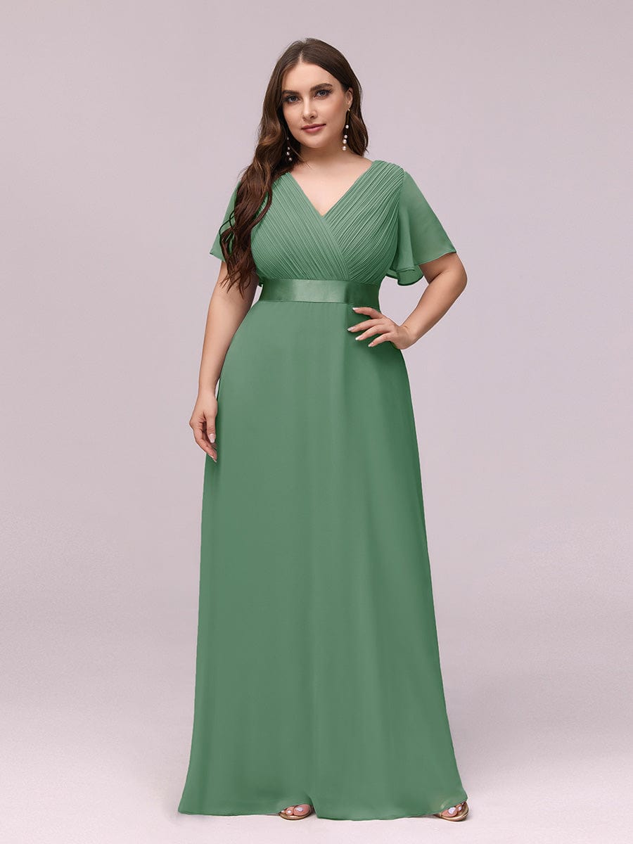 Elegant Plus Size V-Back Bridesmaid Dress with Short Sleeves