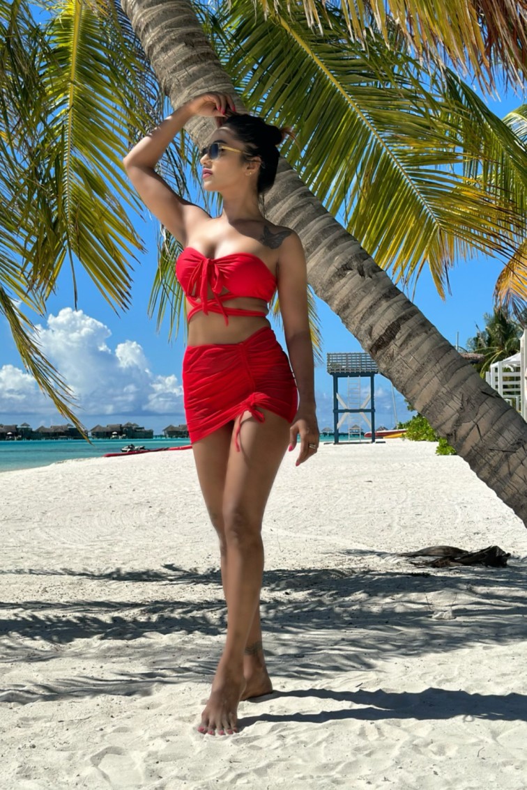 Fashion Sexy Solid Draw String Swimwear Women Bikinis & Beachwear Three Piece set