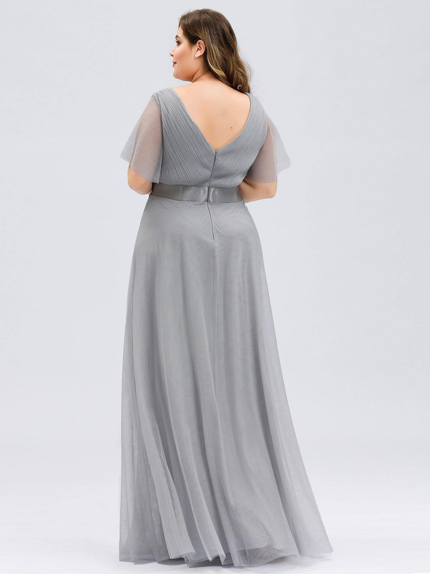 Elegant Plus Size Floor-Length Bridesmaid Gown with Short Sleeves